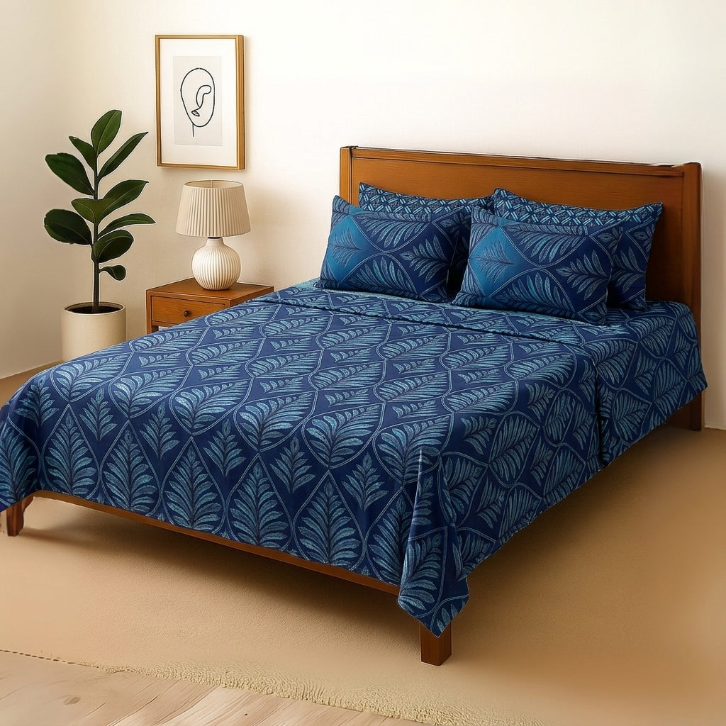 Blue Pan - Bedsheet With 4 Pillow Covers