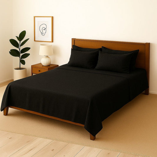 BLACK PLAIN - Bedsheet With 4 Pillow Covers - Zaraish.com