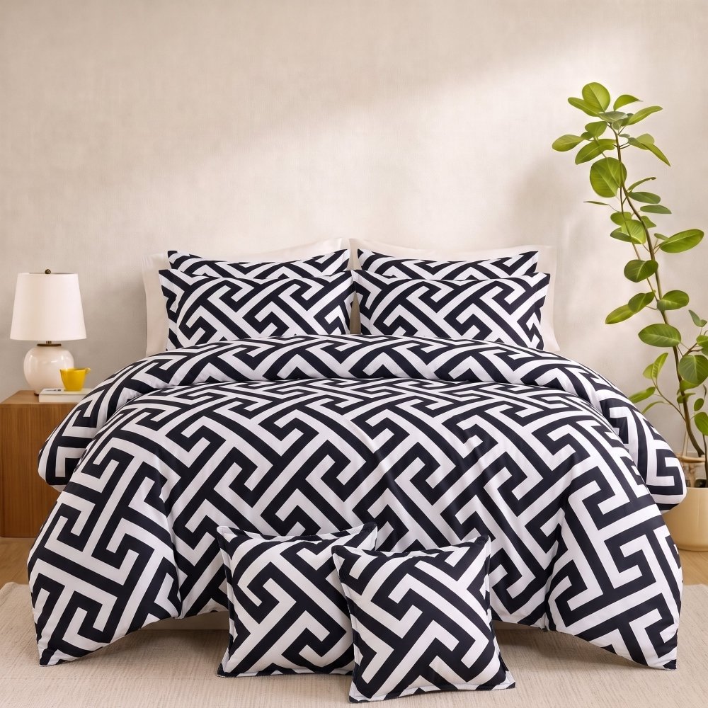 Chroma Classic Key - 8pcs Quilt Cover Set (Without Filling) - Zaraish.com